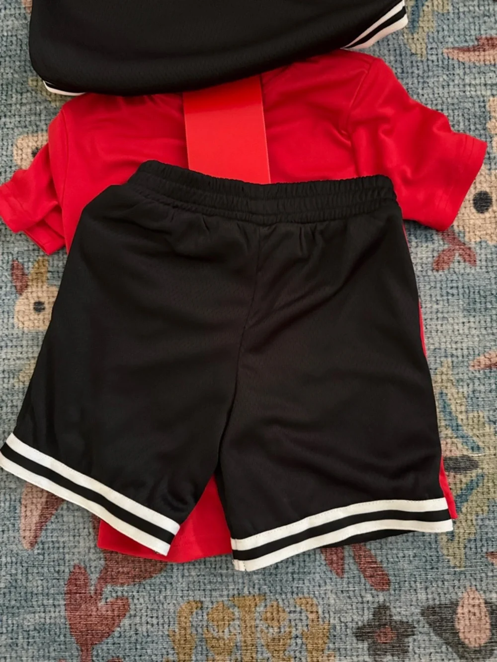 NWT • Puma • 3 piece activewear set - Picture 2 of 4